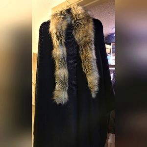 Coat without sleeves /faux furs